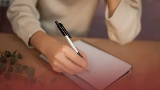 What Makes Handwriting Look “Aesthetic”? A Graphology Perspective on Visual Appeal